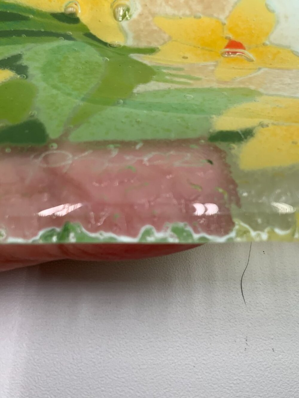 Vintage PEGGY KARR EASTER BUNNY 10" Heart Shaped Fused Glass Platter Exc Cond - Picture 2 of 8